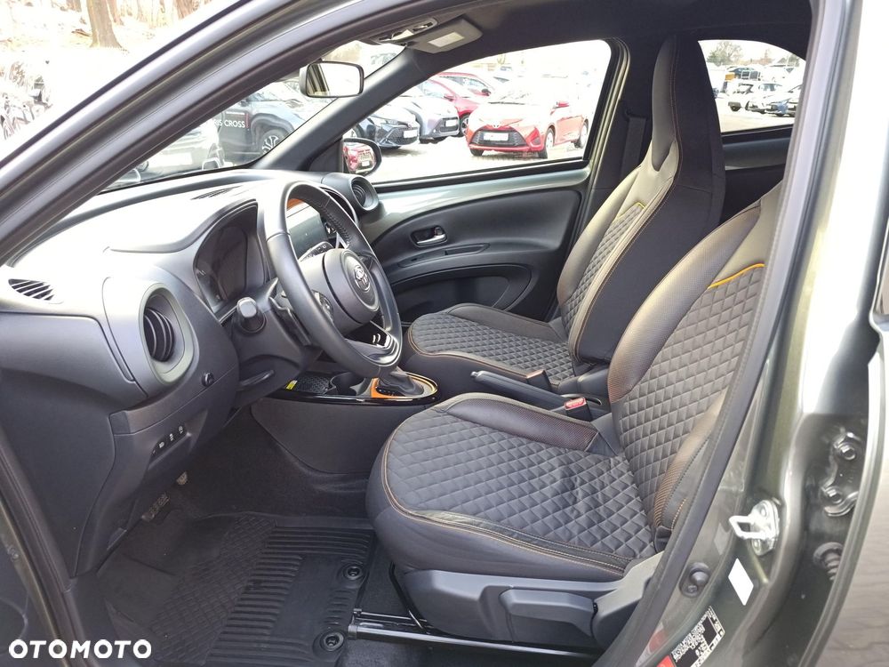 Toyota Aygo X 1.0 VVT-i Limited CVT - 15