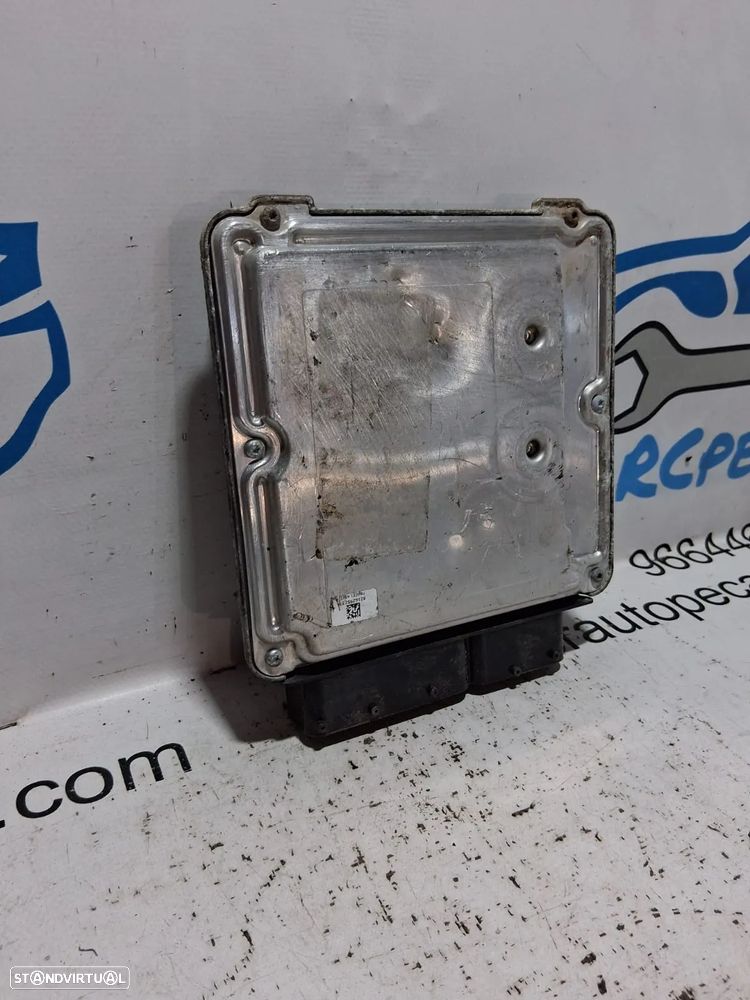 .Centralina Motor Bosch VAG VW Volkswagen Scirocco 2.0 TDi CBB 03L 906 022 LC / 0 281 015 988 / EDC17CP14 - 6