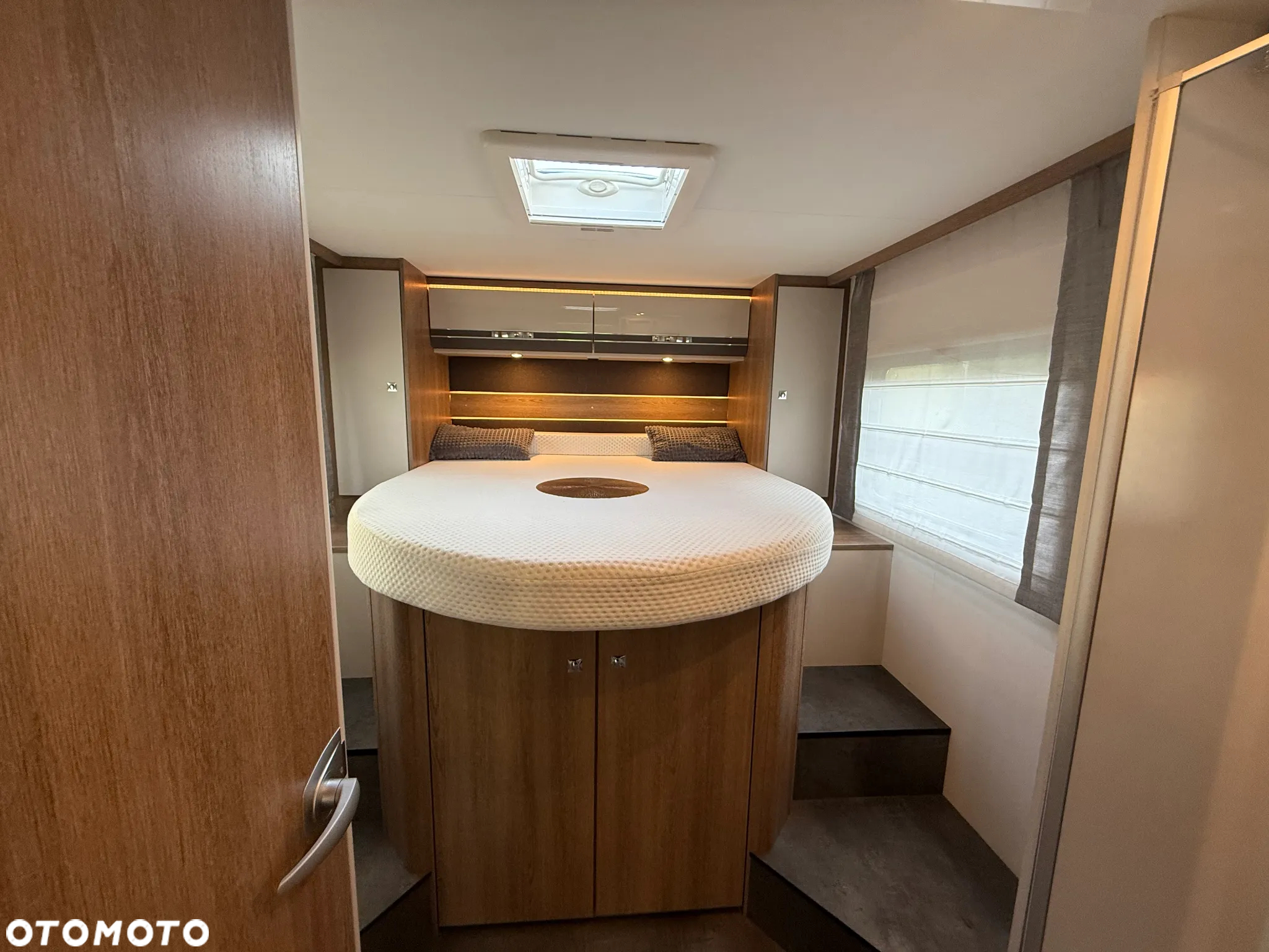 Dethleffs 7052  półintegra  camper kamper 5 osób - 12