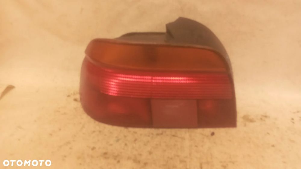 .  TYL TYLNA LAMPA LEWA BMW E39 SEDAN - 1