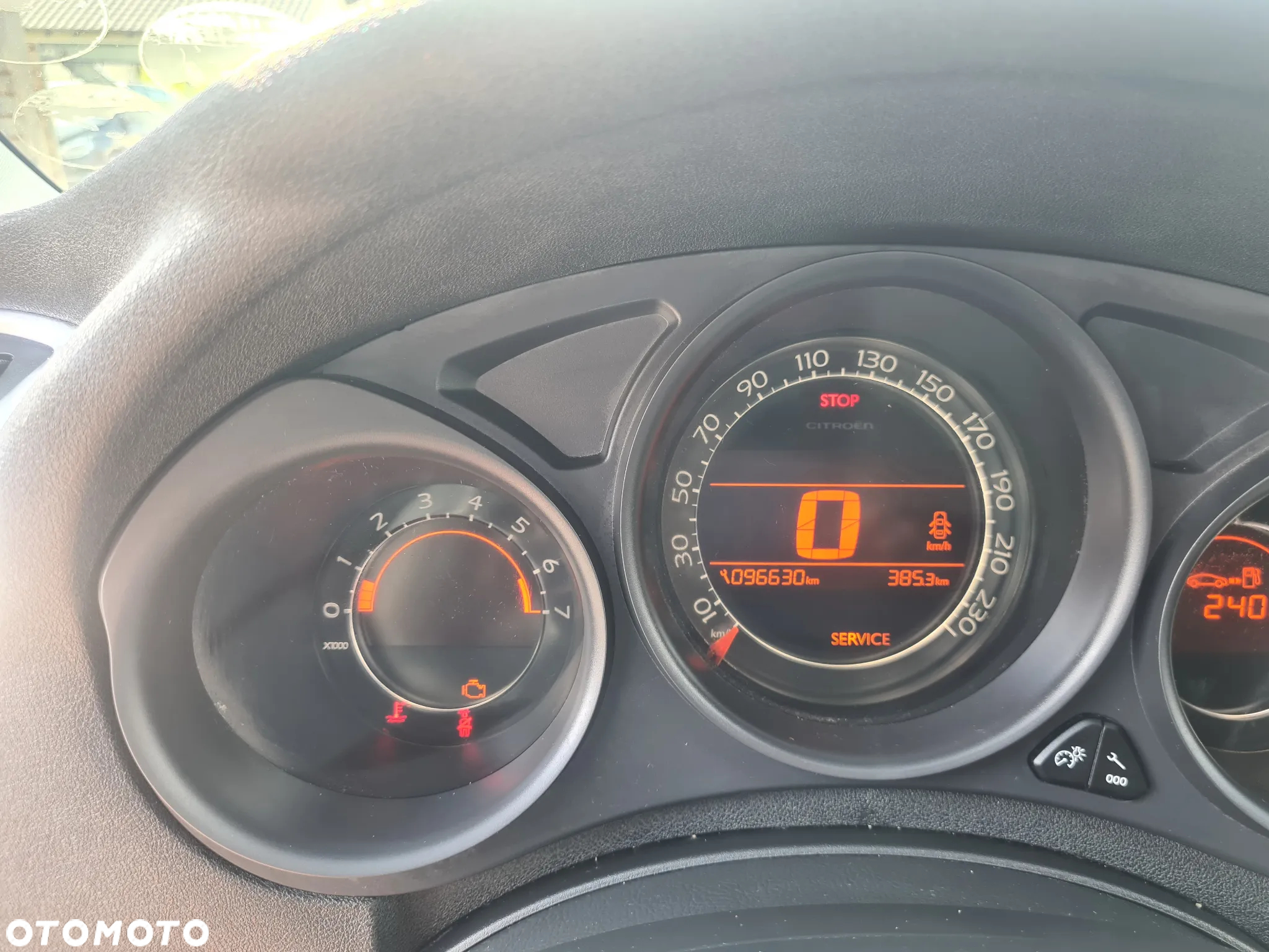 Citroën C4 1.6 VTi Equilibre Pack - 9