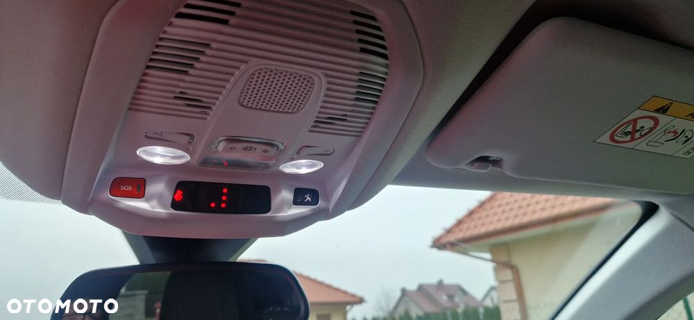 Peugeot 3008 1.5 BlueHDi Active Pack S&S EAT8 - 40