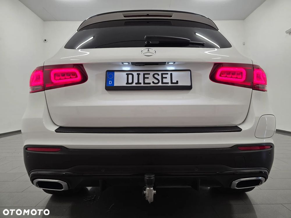 Mercedes-Benz GLC 300 de 4Matic 9G-TRONIC AMG Line Plus - 37