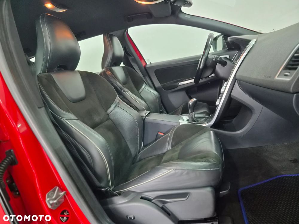 Volvo XC 60 D4 Drive-E R-Design Momentum - 23