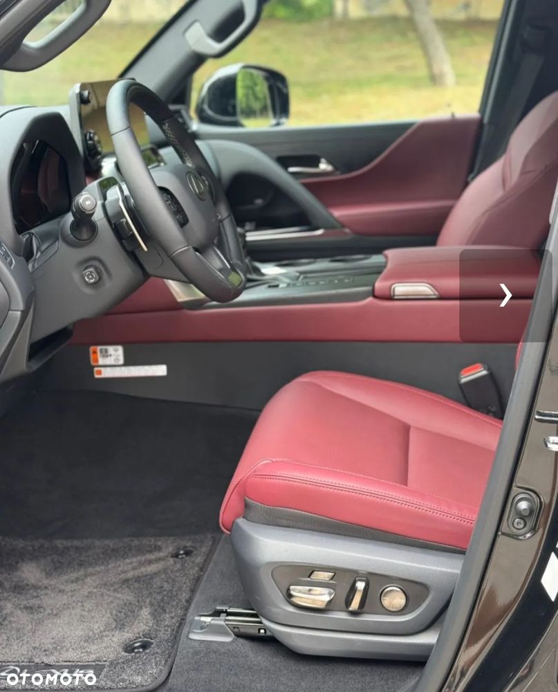 Lexus LX - 8
