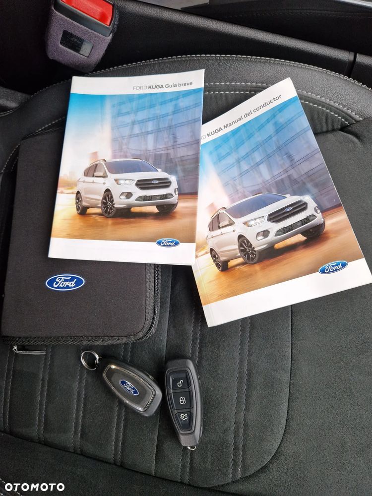 Ford Kuga 2.0 TDCi 4x4 ST-Line - 36