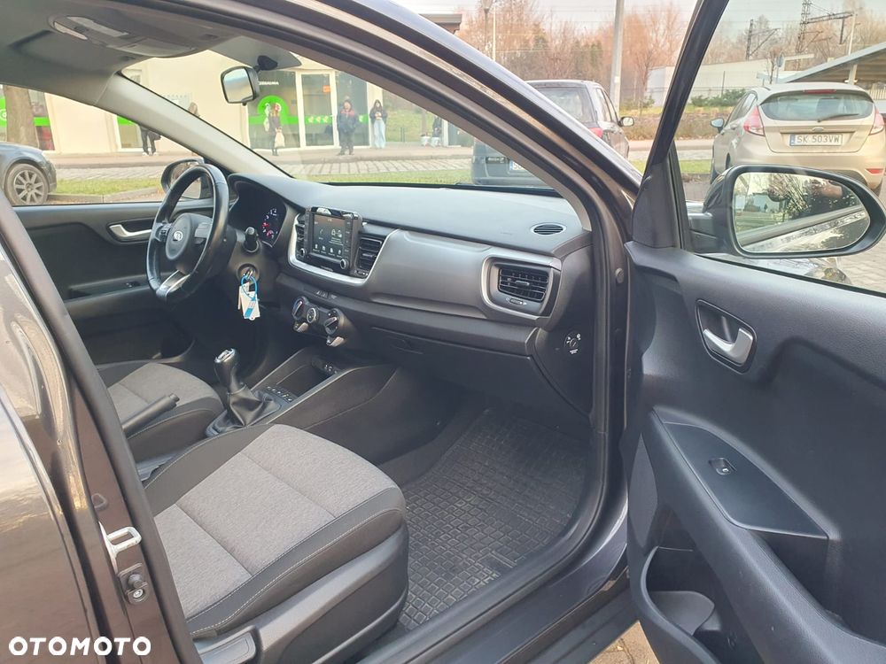 Kia Stonic 1.4 L - 13