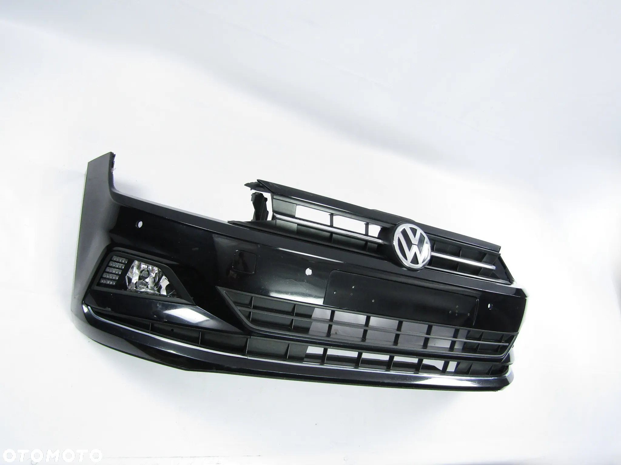 Zderzak przedni VW Polo 2G 17 - 22 Pdc-4  Lakier LC9X - 14