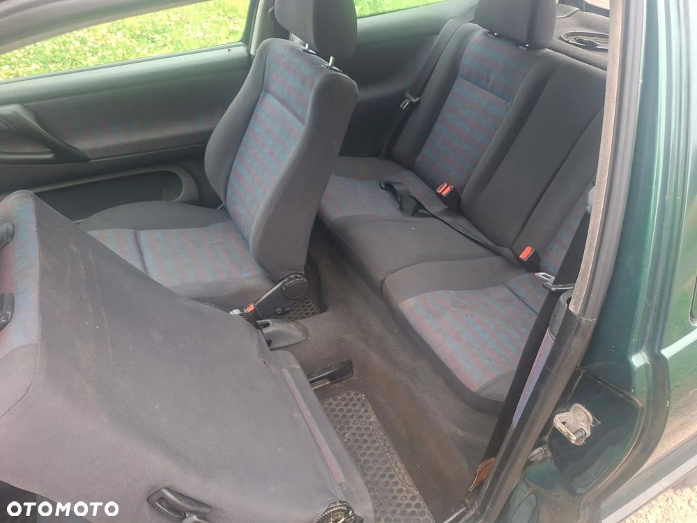 Volkswagen Polo 60 - 11