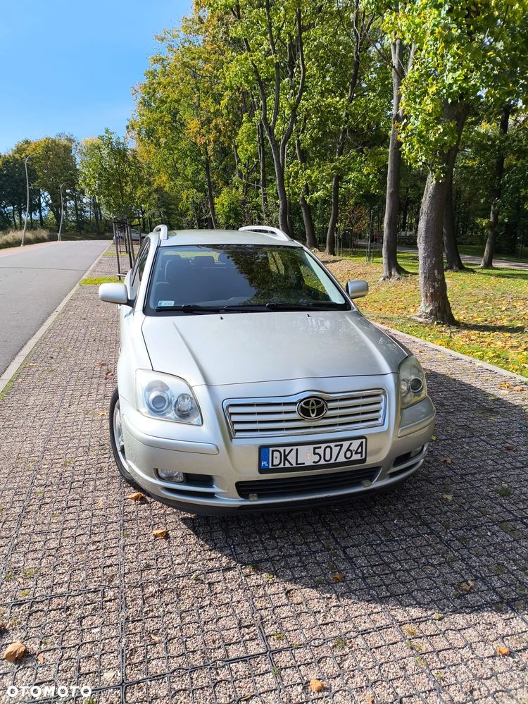 Toyota Avensis 2.0 VVT-i Sol - 1