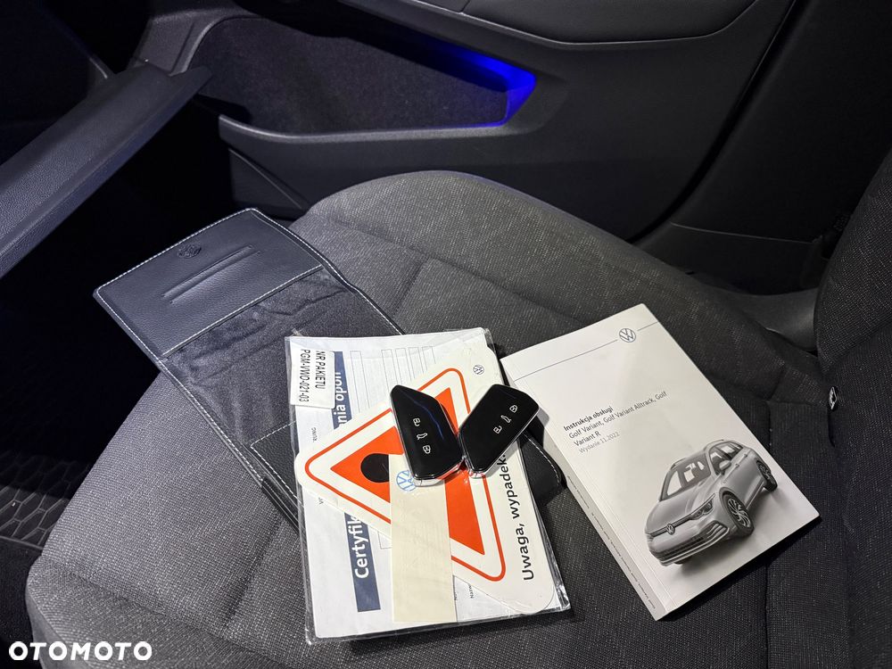 Volkswagen Golf VIII 2.0 TDI United - 20