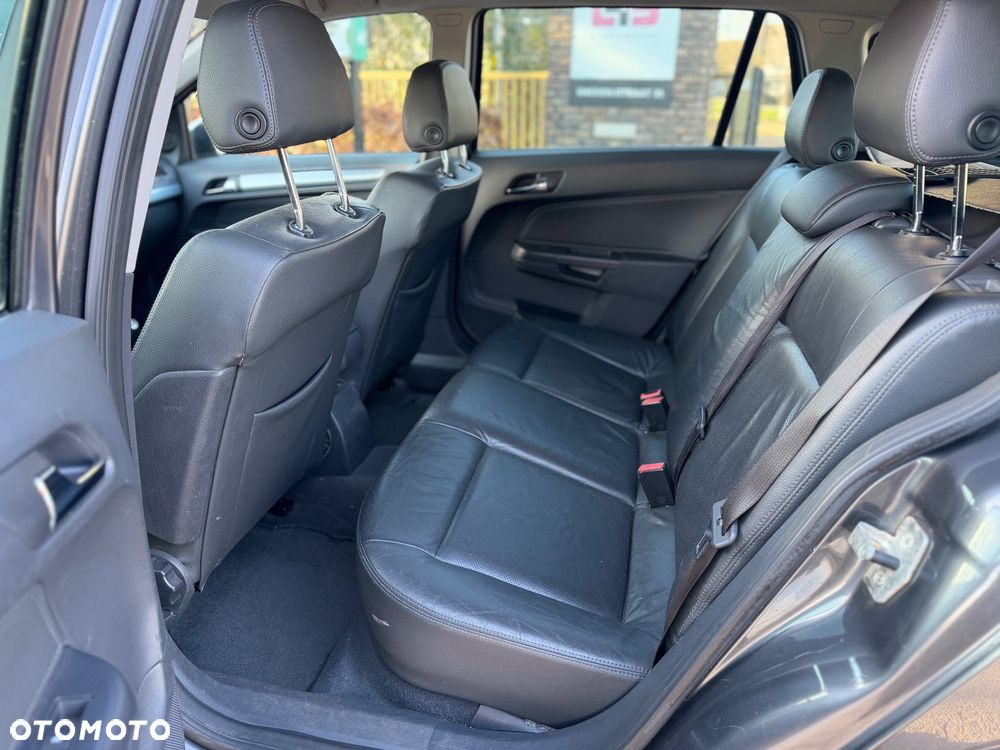Opel Astra 1.6 Color Edition - 18
