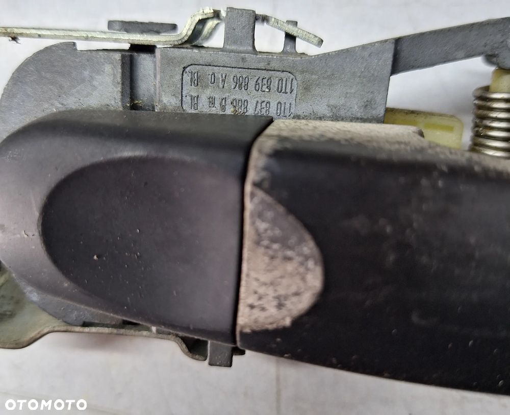 KLAMKA DRZWI PRAWY PRZÓD -  VW CADDY III 08r 2K0843352D - 3