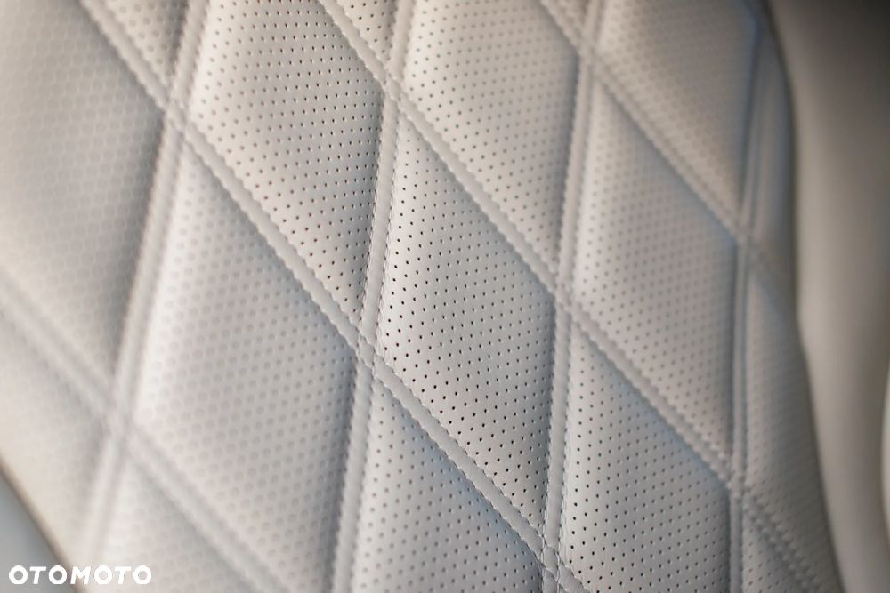 Bentley Continental GT - 15