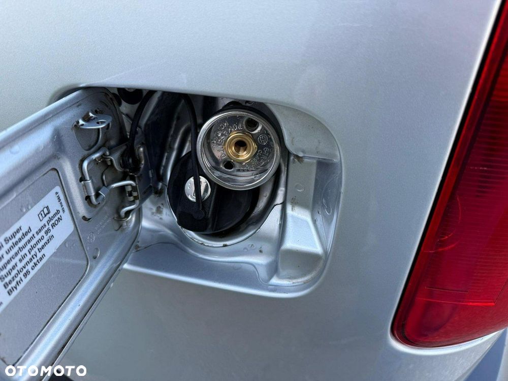 Volkswagen Caddy - 31