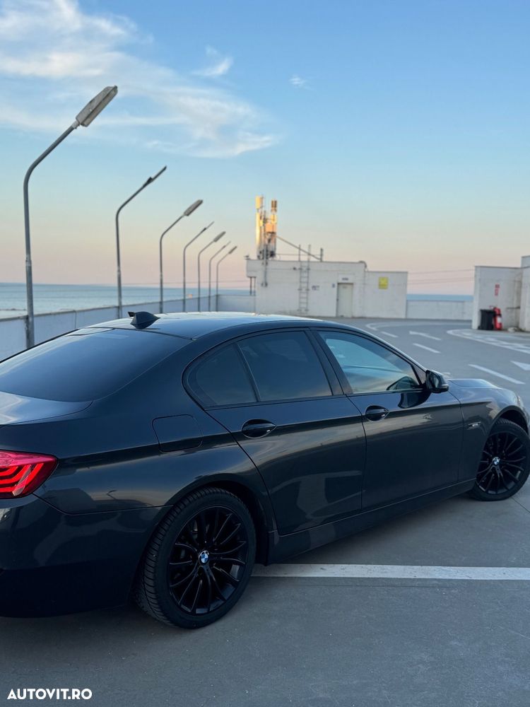 BMW Seria 5 525d xDrive AT - 4