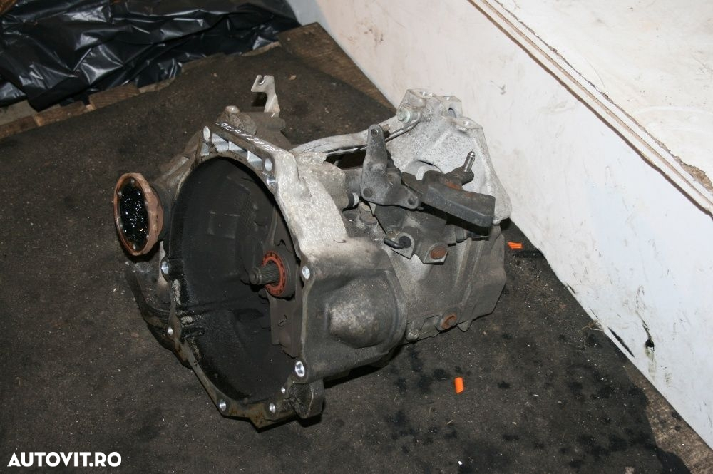 Cutie Viteze Seat Audi A3 Skoda Octavia 2 2.0 FSi 6+1 Viteze - 2