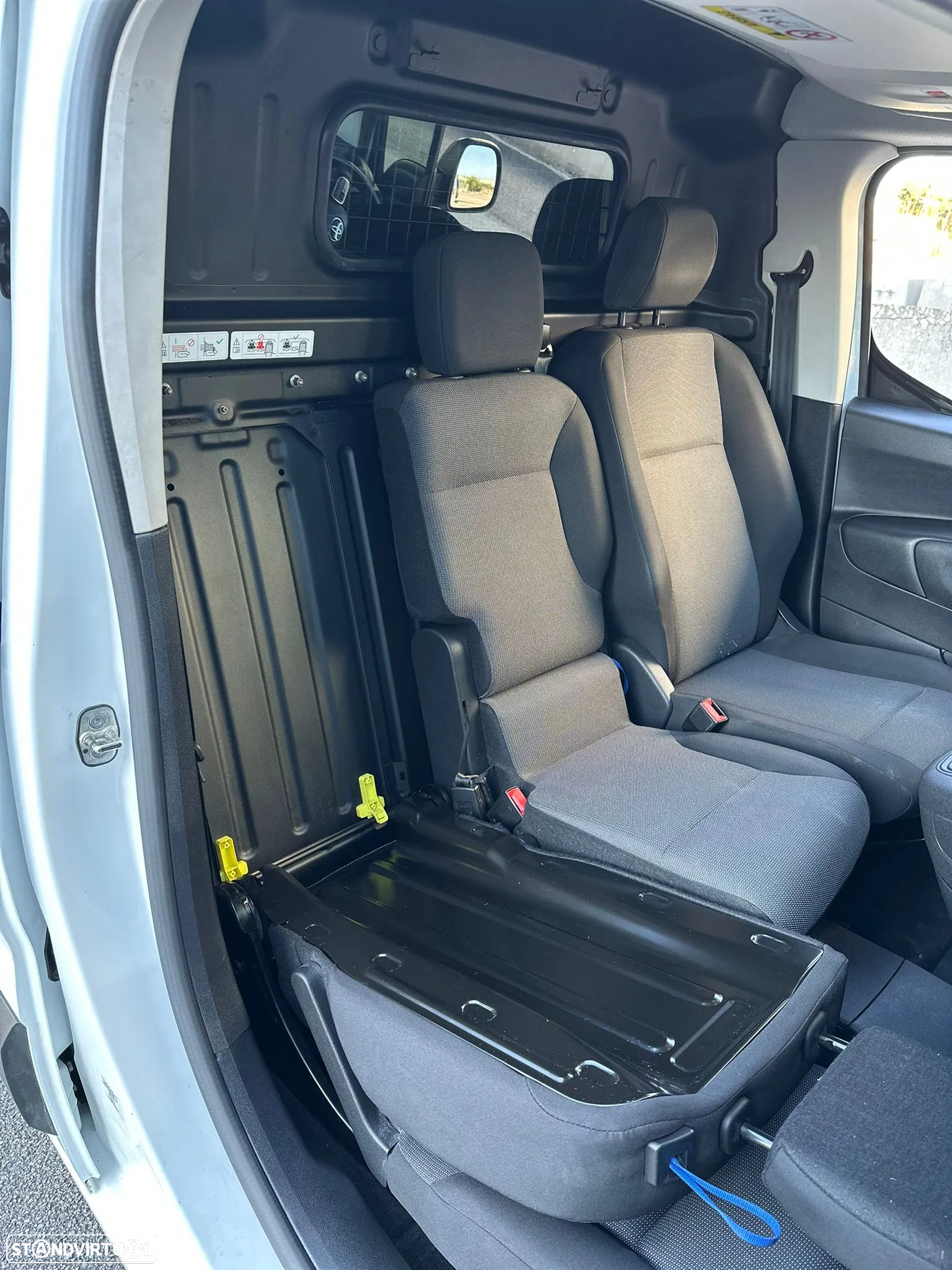 Toyota Proace City Medium 1.5D-4D L1 Business - 17