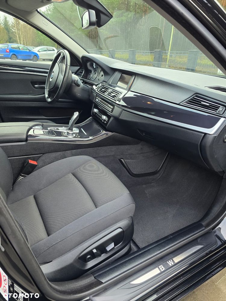 BMW Seria 5 520d - 13