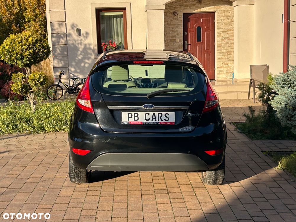 Ford Fiesta 1.25 Ghia - 12
