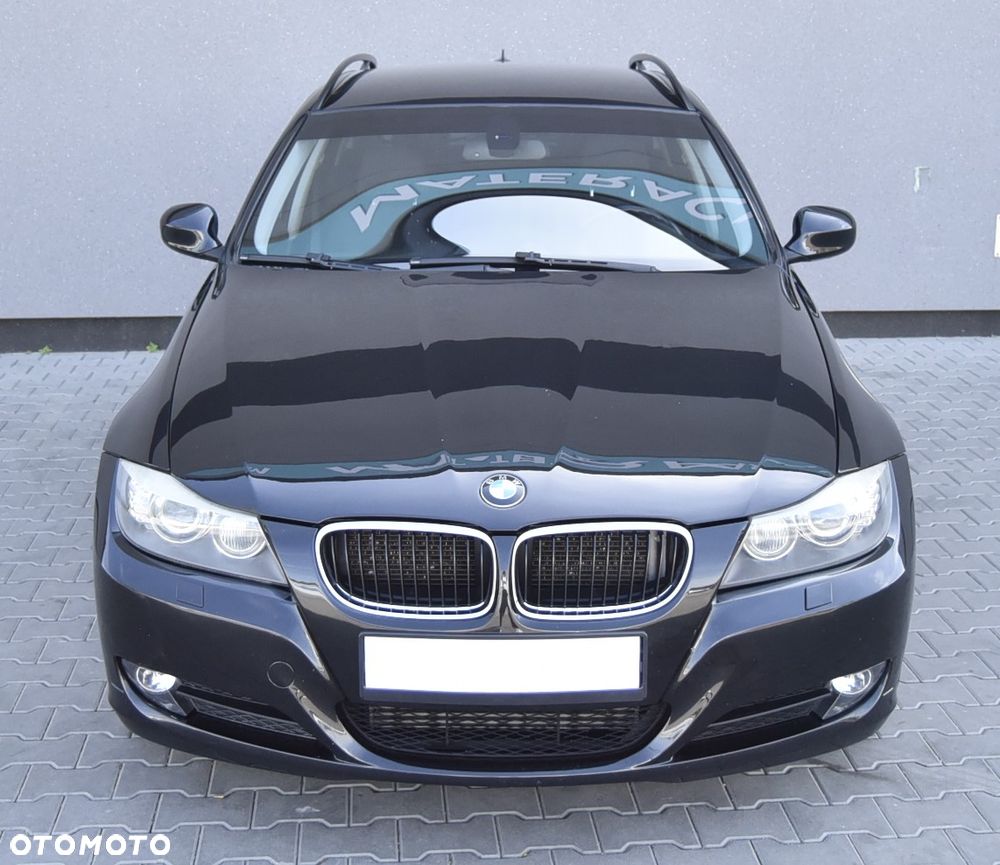 BMW Seria 3 320d xDrive DPF - 4