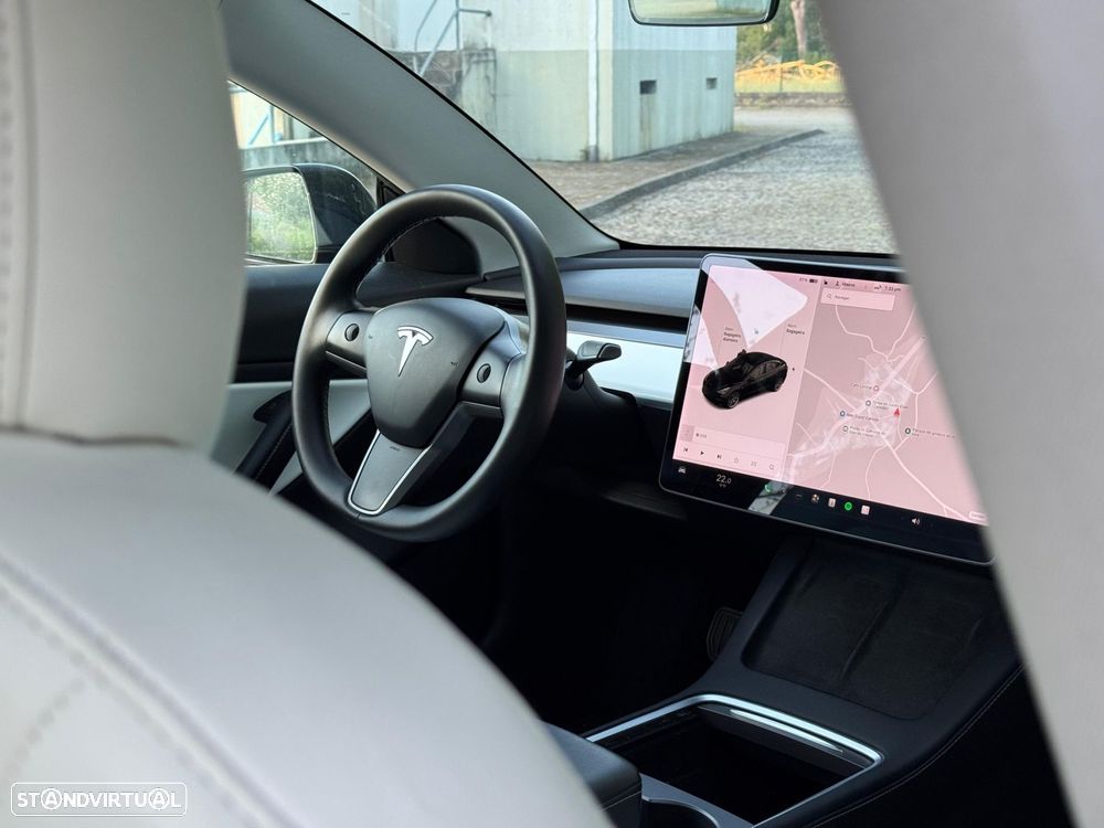 Tesla Model 3 Long-Range Dual Motor AWD - 23