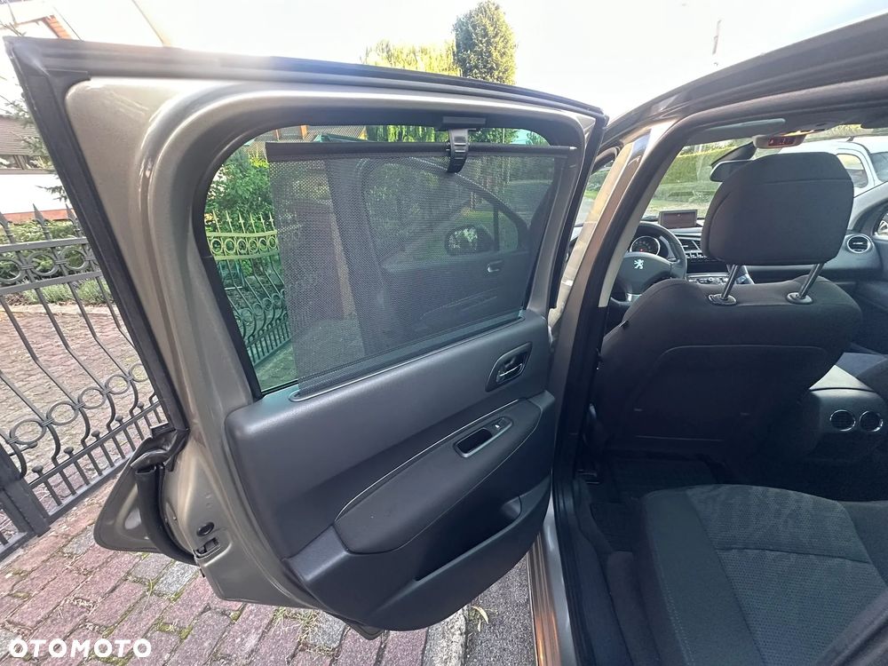 Peugeot 3008 1.6 HDi Premium - 15