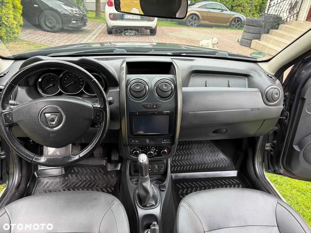 Dacia Duster SCe 115 4x2 Celebration - 12