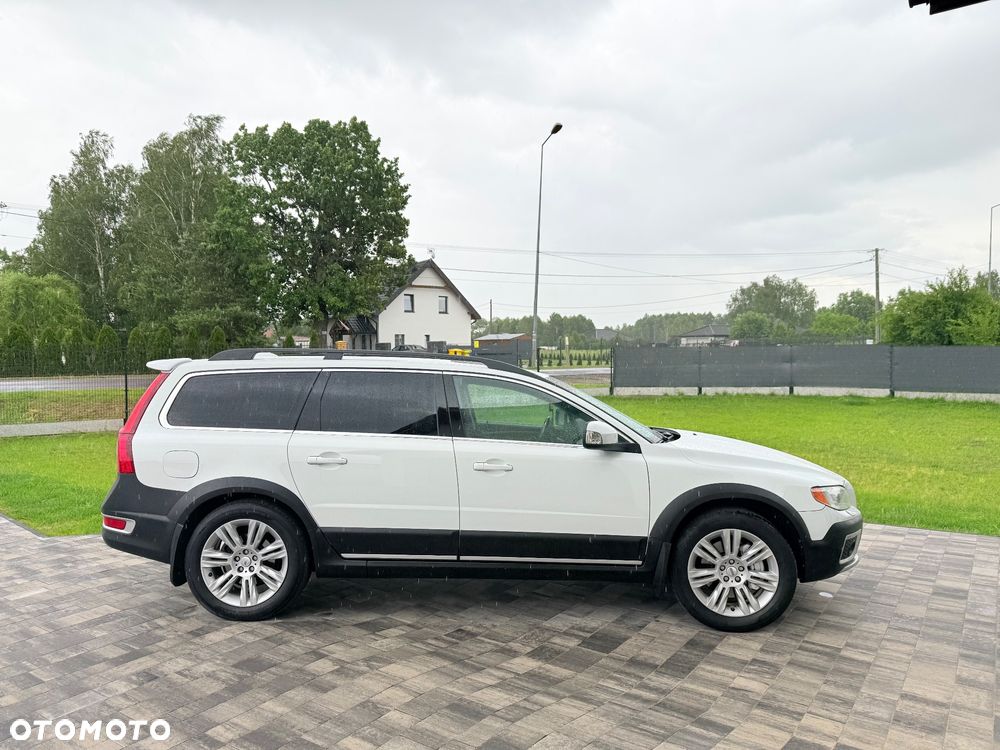 Volvo XC 70 D5 AWD Momentum - 33