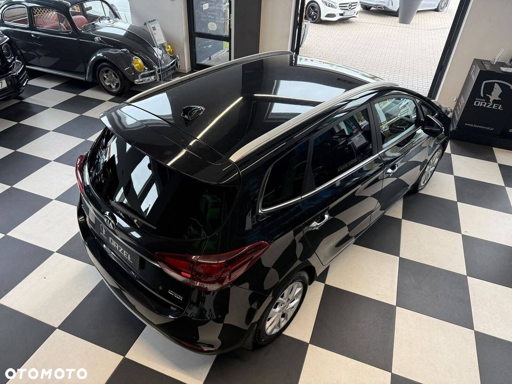Kia Carens 2017