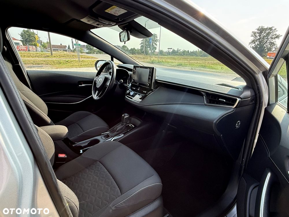 Toyota Corolla 1.8 Business Edition - 16