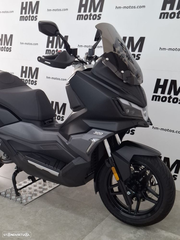 Sym ADX 300 - GARANTIA DE FÁBRICA - 12