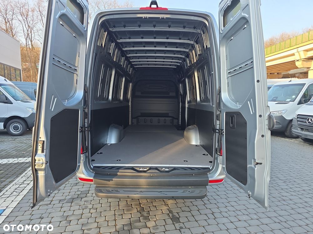 Mercedes-Benz Sprinter 319 CDI Extra Long SELECT 9G-Tronic - 9