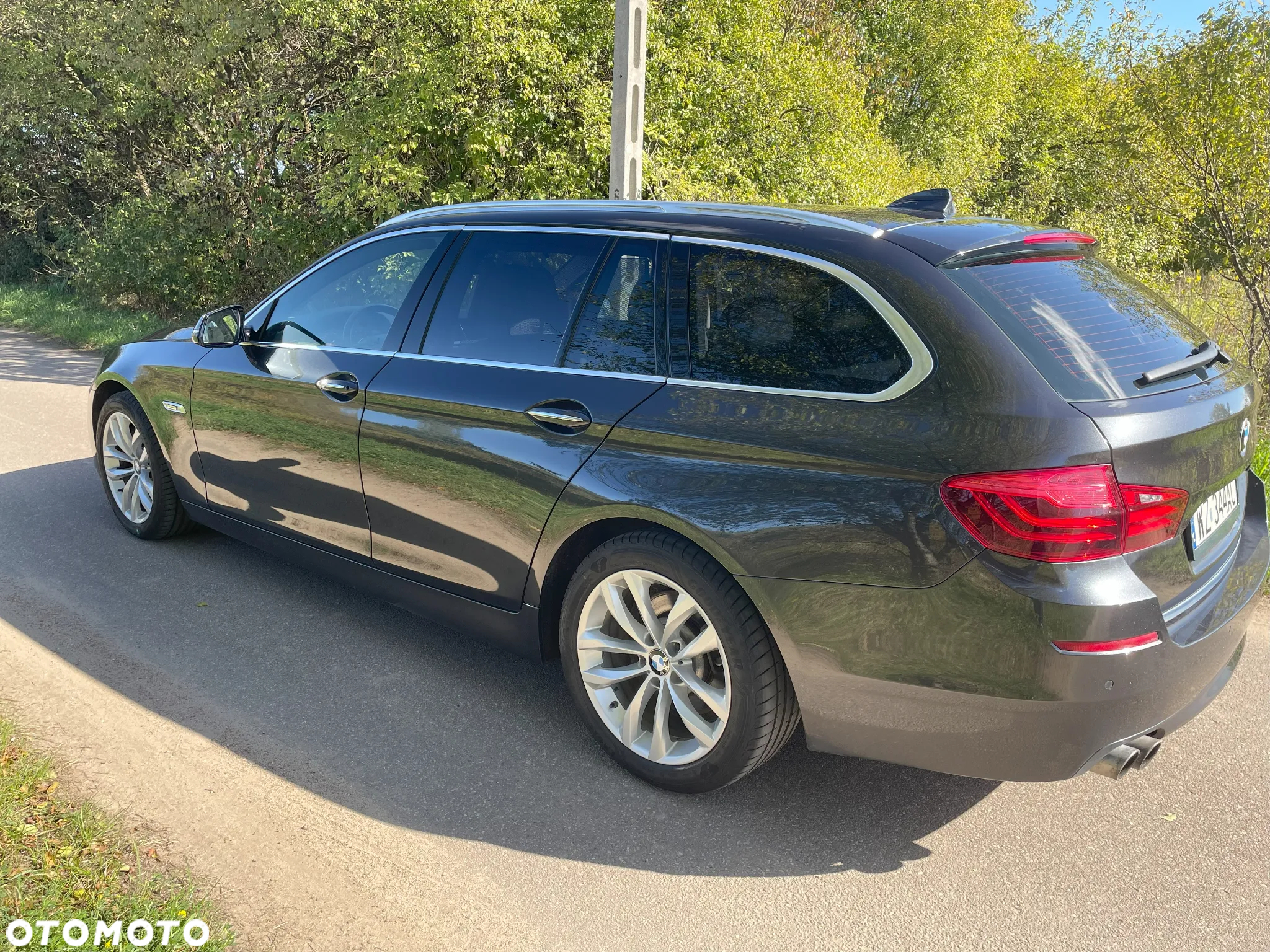 BMW Seria 5 528i xDrive Luxury Line - 8