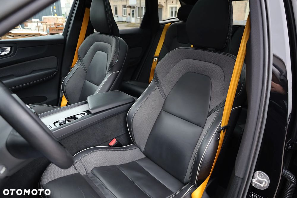 Volvo XC 60 T8 AWD Polestar Engineered - 16