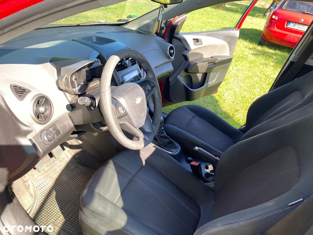 Chevrolet Aveo - 12