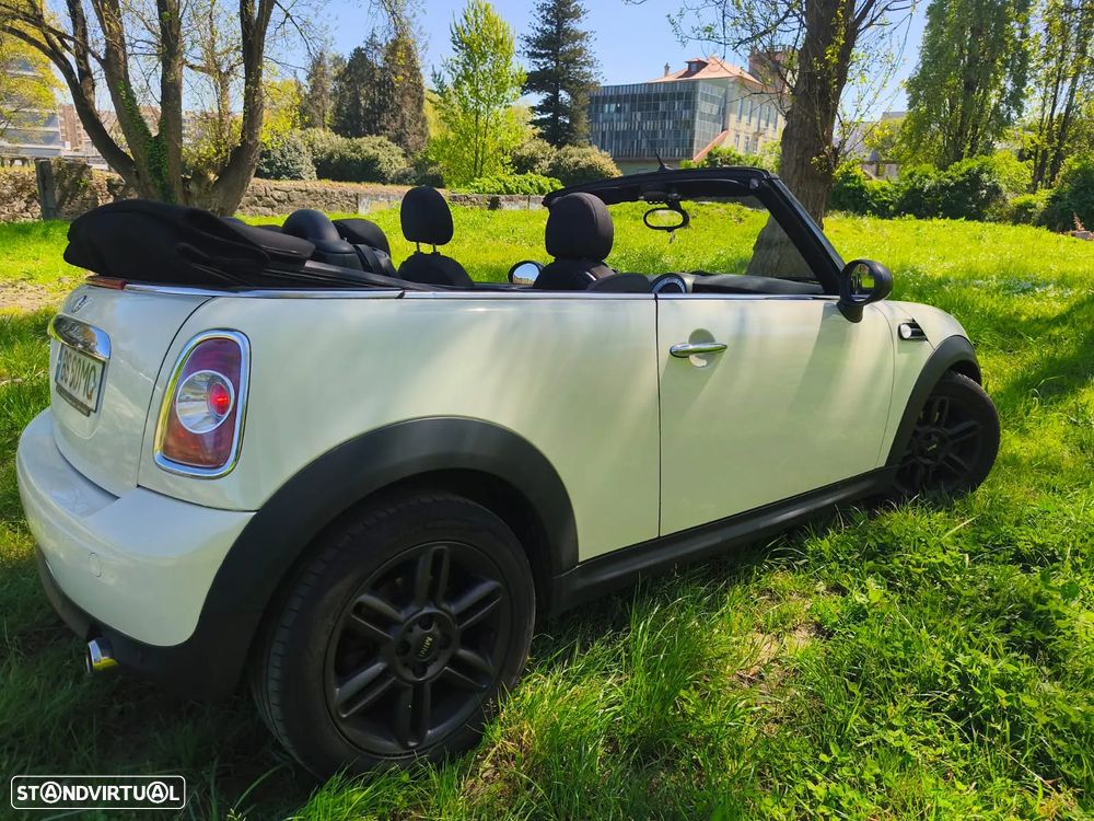 MINI Cabrio Cooper D - 19