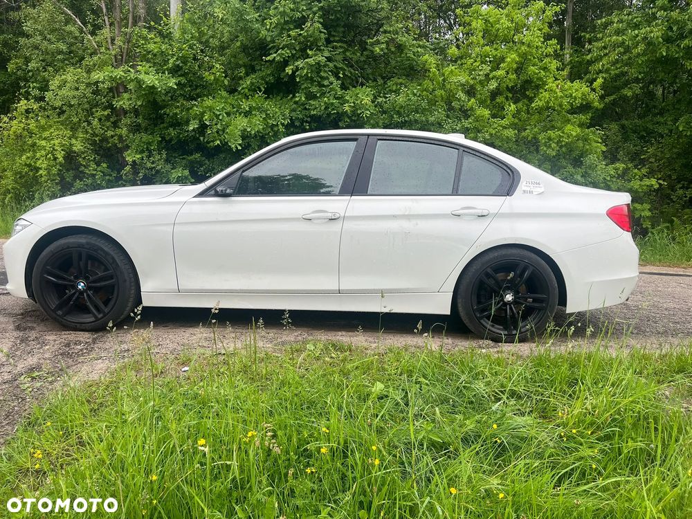 BMW Seria 3 320d DPF Blue Performance - 4
