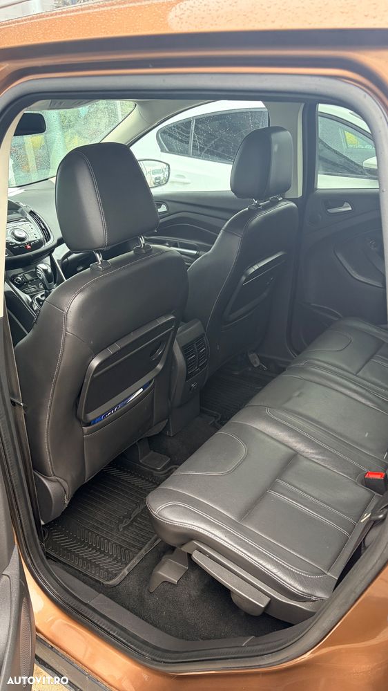 Ford Kuga 2.0 TDCi Powershift 4WD Titanium - 11