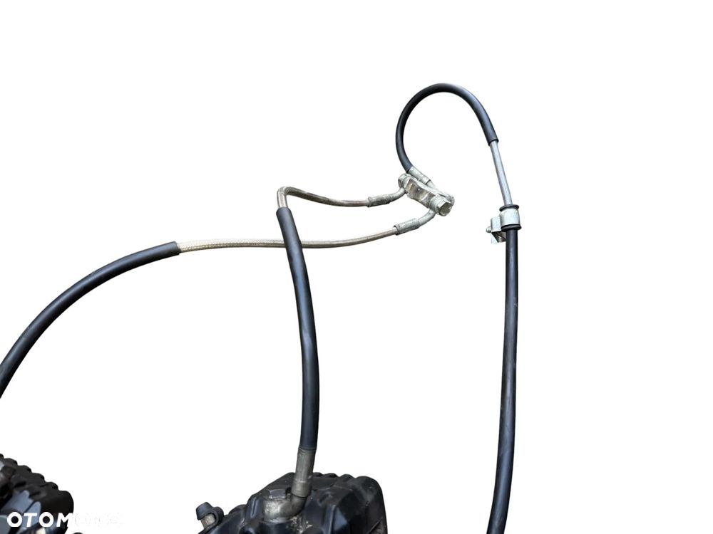 Zacisk pompa przód   Piaggio X8   400  XEVO 400 - 6