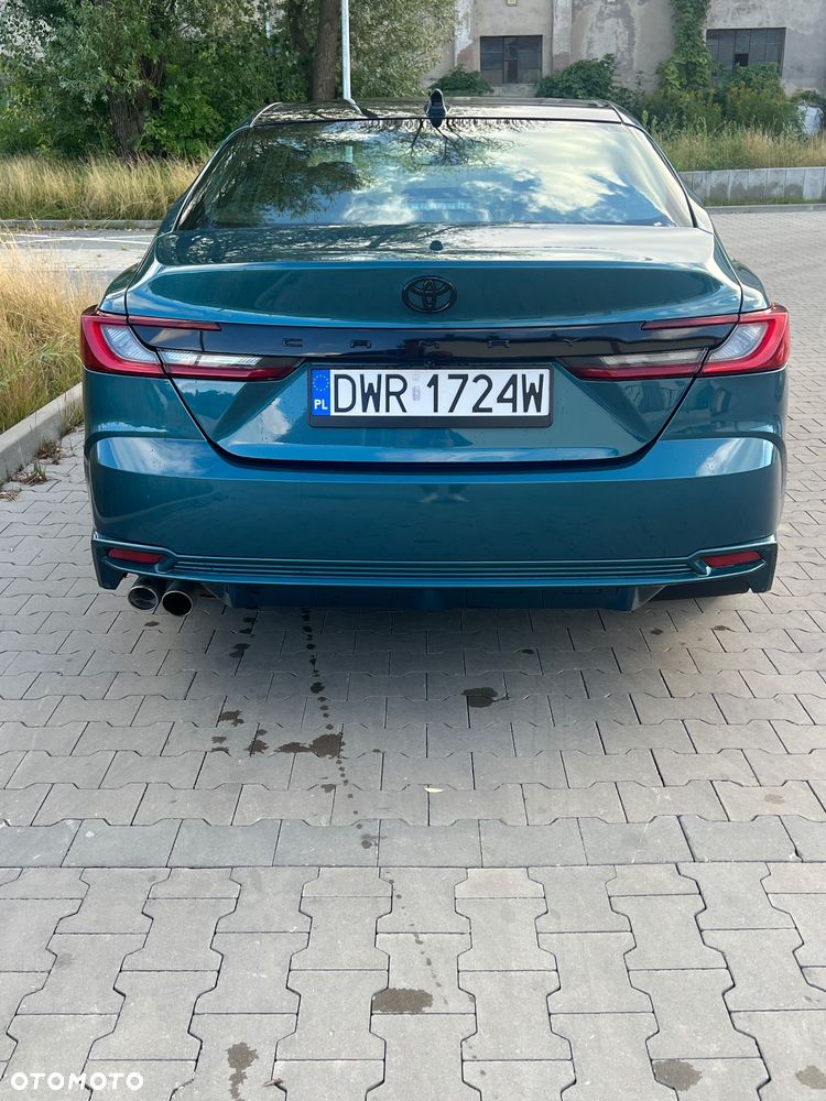 Toyota Camry - 6