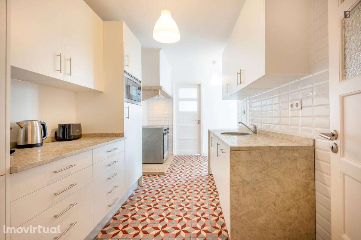 Quarto - localizado em Alameda Lisbon - Grande imagem: 5/25