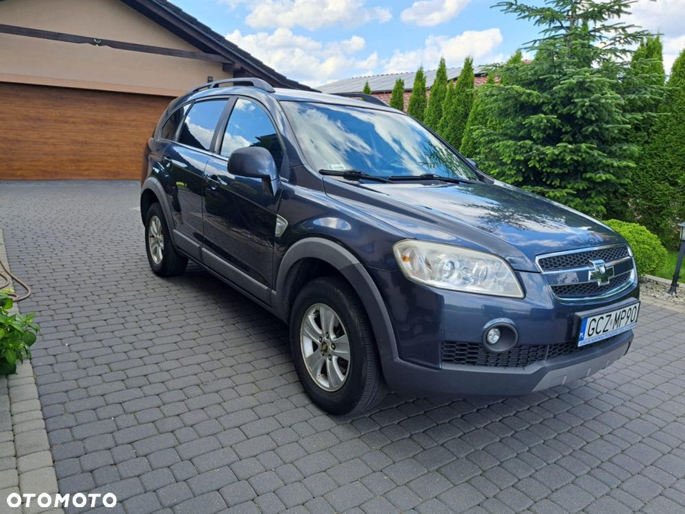 Chevrolet Captiva 2.4 LS 5os - 6