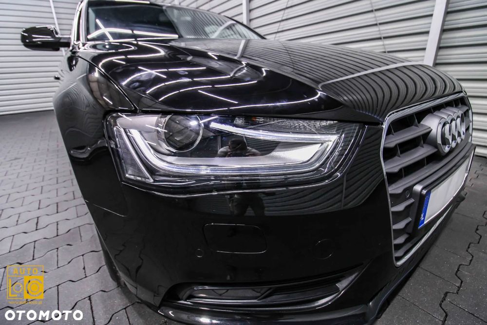 Audi A4 2.0 TDI DPF Ambiente - 28