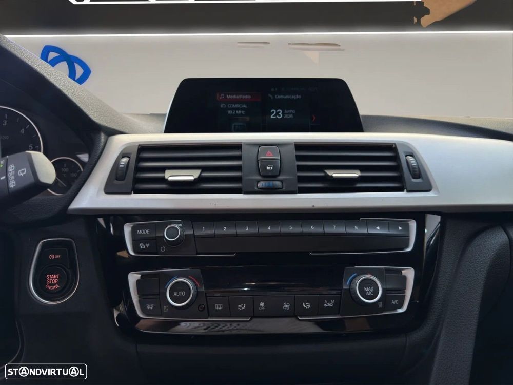 BMW 318 d Line Sport - 15