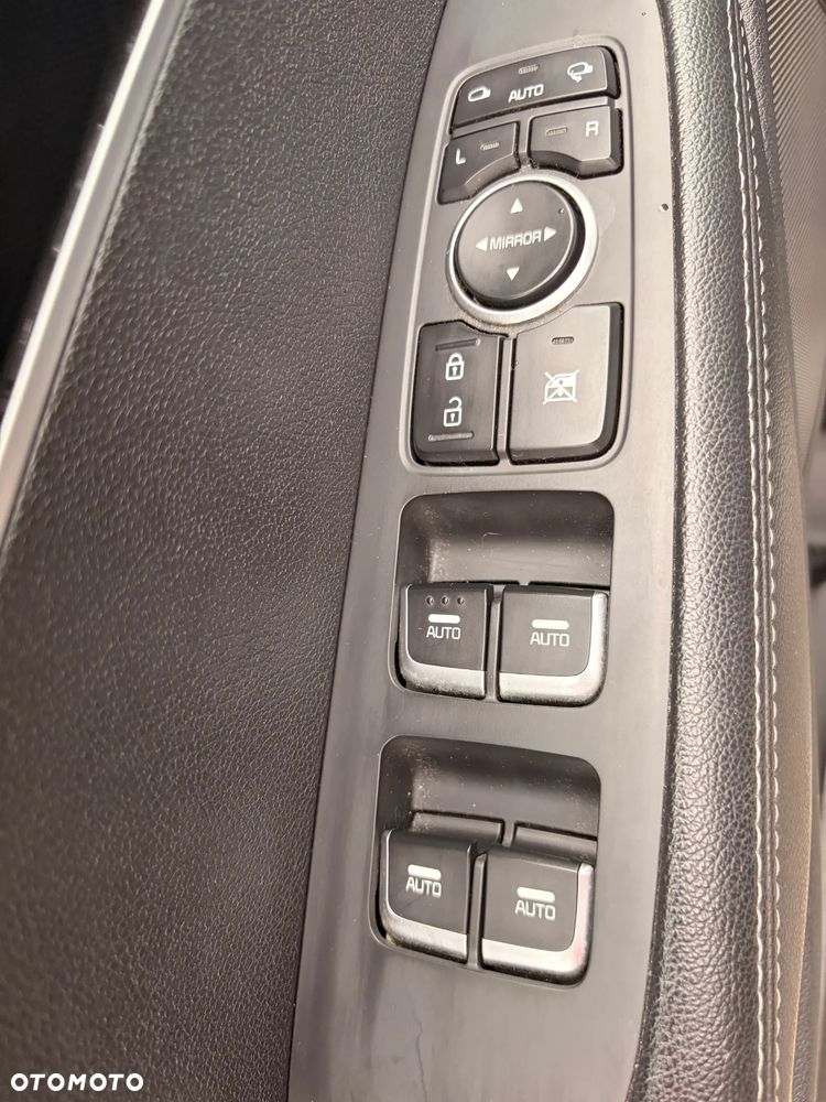 Kia Sorento 2.2 CRDi AWD Platinum Edition - 36
