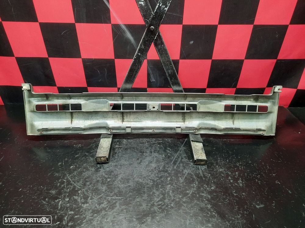 Grelha Da Frente Isuzu Elf Camião De Plataforma/Chassis (Nkr8_, Nkq8_) - 2
