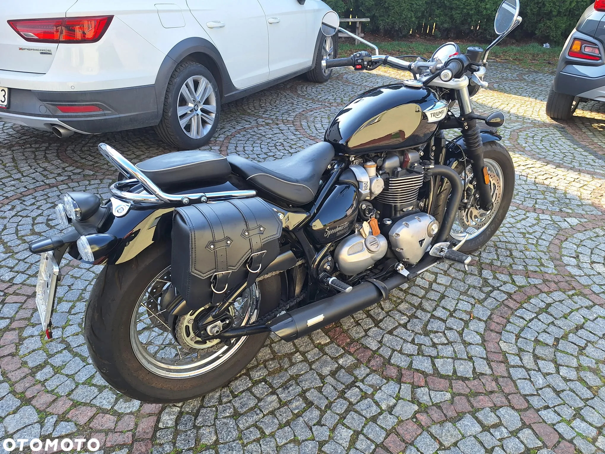 Triumph Bonneville - 2