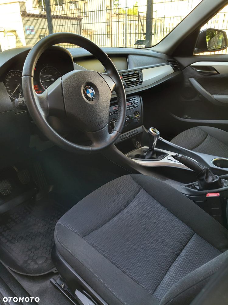 BMW X1 sDrive18i - 14