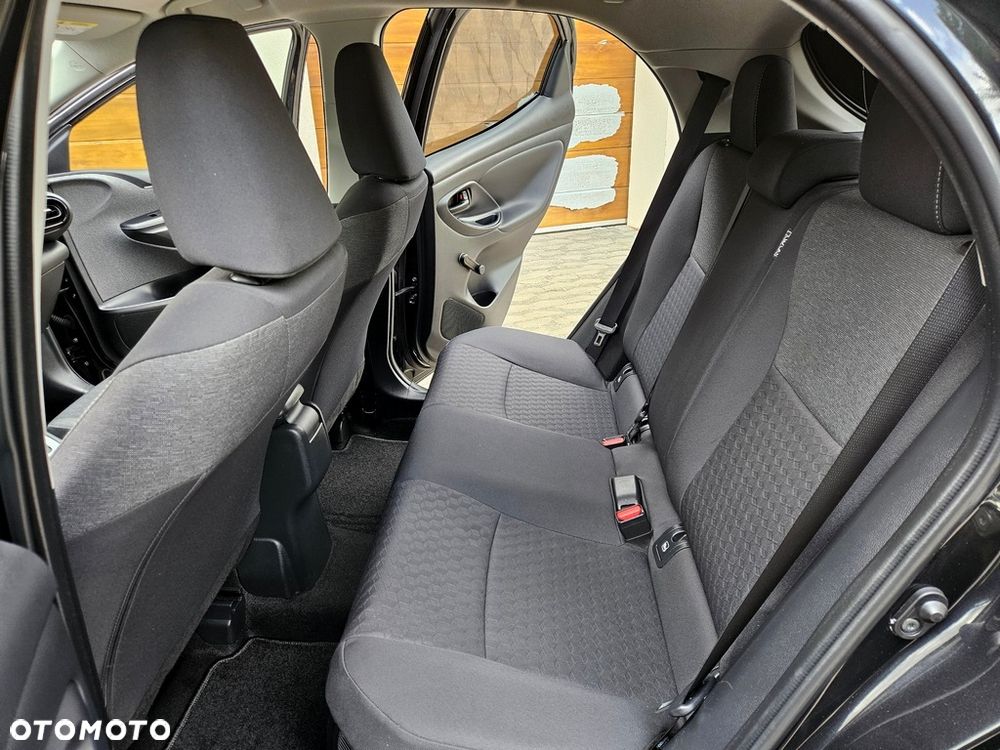 Toyota Yaris - 22